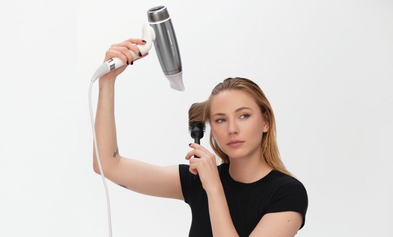 ghd ridică standardele tehnologiei de styling profesional al părului în România, prin întreaga gamă de aparate de coafat
