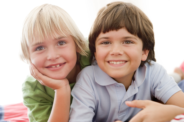 Cum să ai un copil empatic? 15 strategii simple pentru a dezvolta empatia la copii
