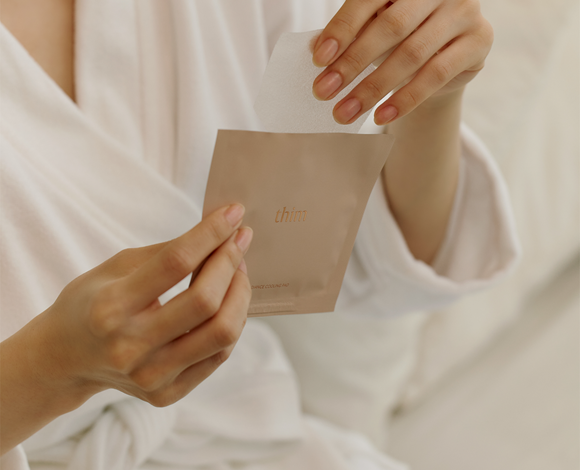 Cooling skincare: texturi care lucrează când căldura atacă