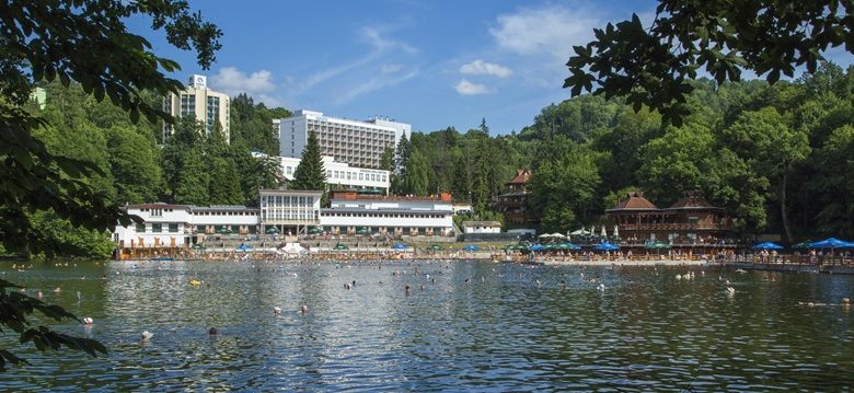 Pe 26 iunie, vara începe la Sovata cu muzică pe malul Lacului Ursu