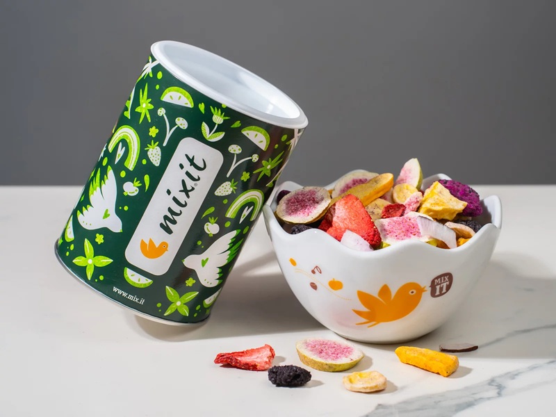 Mixit aduce aromele tropicale în vacanță: fructe exotice liofilizate și gustări practice pentru drum...