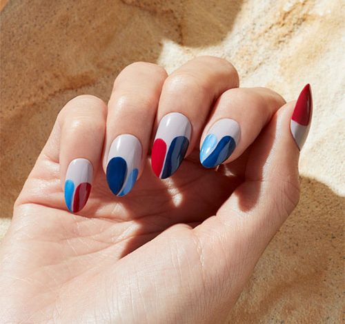 polka dot manicure
