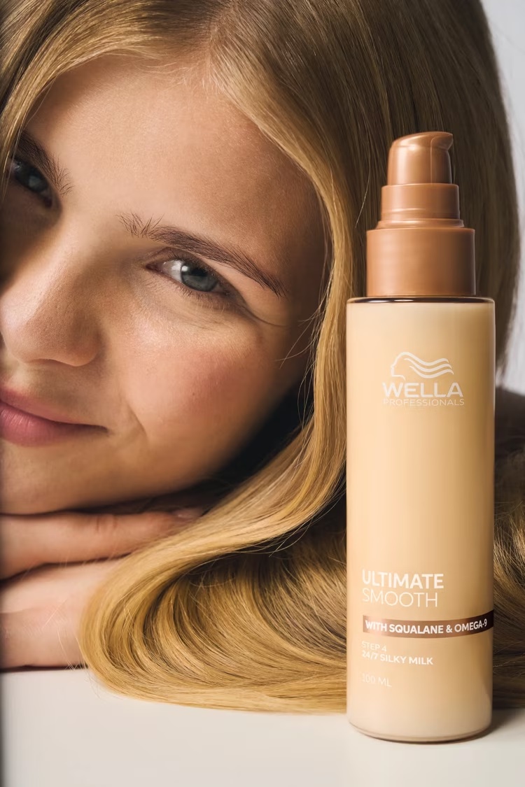 Netezire oricând, oriunde: noul 24/7 Silky Milk de la Wella Professionals aduce controlul firelor rebele într-un singur gest