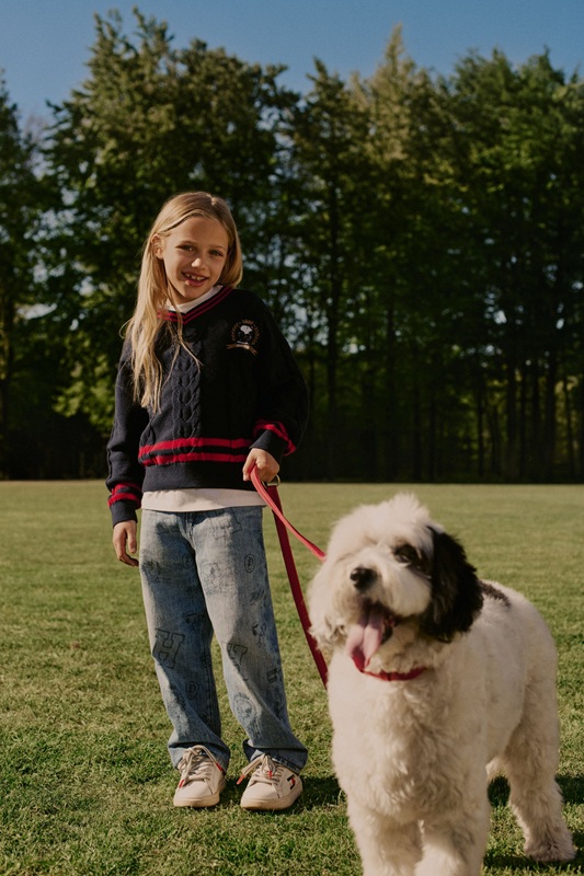 TOMMY HILFIGER COLABOREAZĂ CU PEANUTS PENTRU A ADUCE FARMECUL STILULUI VARSITY ÎN ARTICOLELE PREFERA...