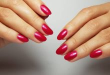 Sangria nails: roșul fructat care definește finalul verii și începutul toamnei