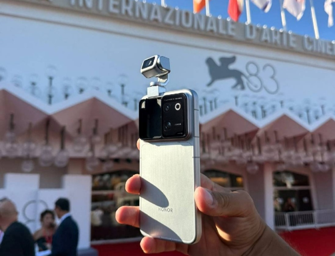 HONOR a prezentat dispozitive pentru creație cinematografică pe mobil la Festivalul Internațional de Film de la Veneția