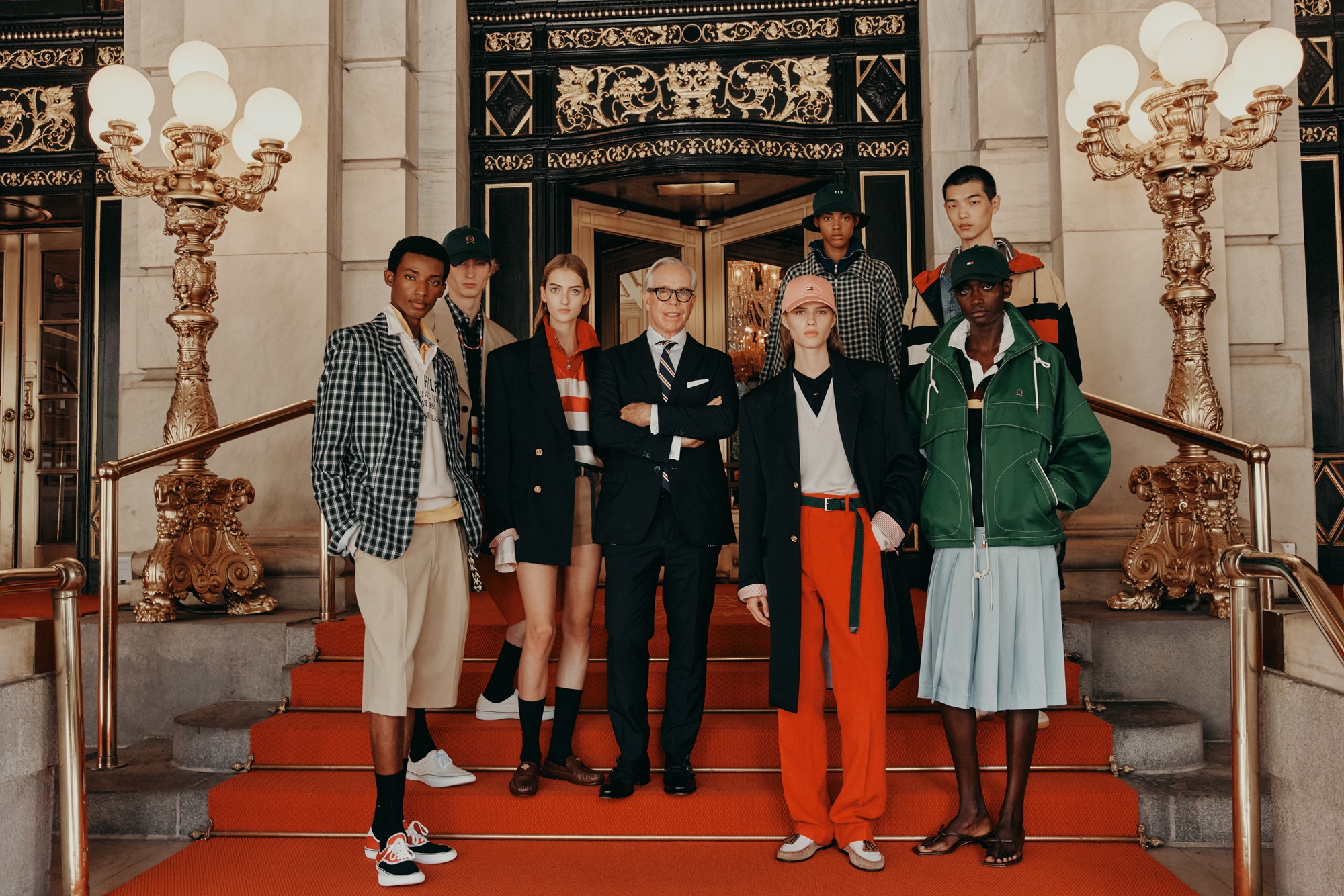 TOMMY HILFIGER PREZINTĂ „PLAZA PREP” ÎN CADRUL NEW YORK FASHION WEEK