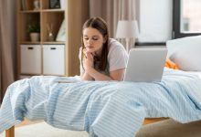 Adolescentul nu mai comunică? 7 fraze recomandate de psihologi
